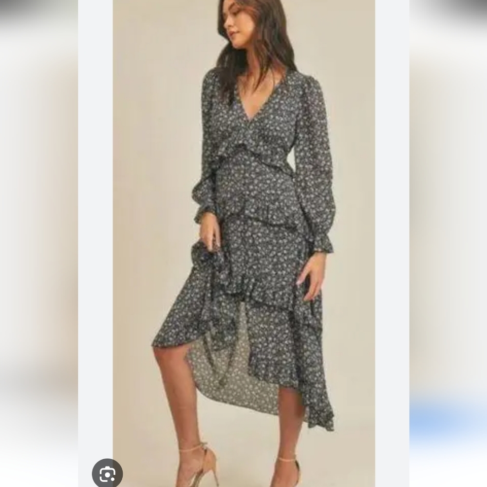 Lush Black Floral Long Sleeve Dress